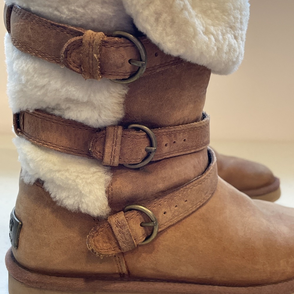 UGG Australia Beckett Boots Womens Size 7 Light Brown Suede Shearling Buckle - Picture 11 of 16